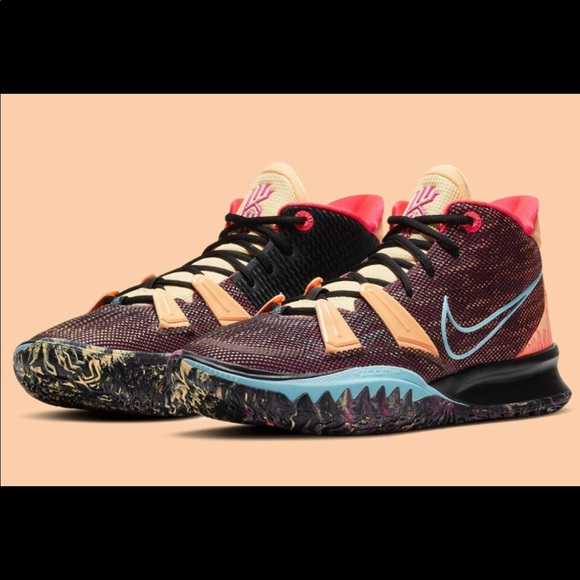 ✅Sold✅Kyrie 7 Soundwave - Picture 1 of 2